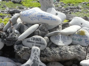 Traulich vereint: SOLEIL und AKKA auf der Isla Sur / Aves de Barlovento