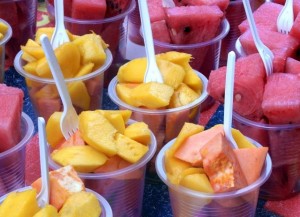 ... wahlweise Obst vom Straßenhändler