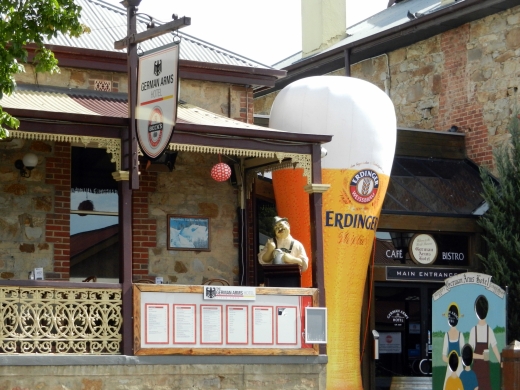 Was hat das Erdinger Weißbier (holleradiho!) eigentlich mit Lutheranern zu schaffen?!